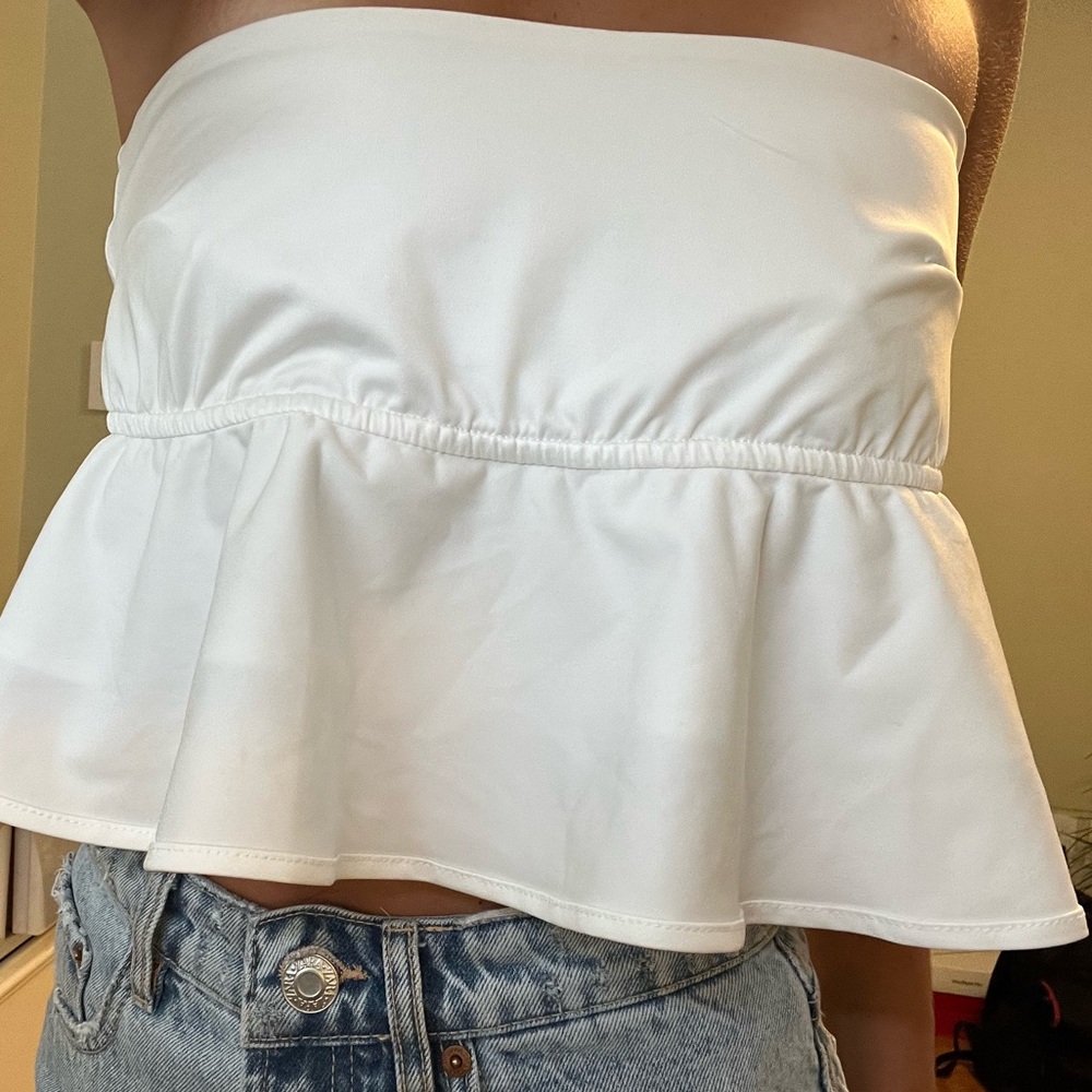 Ruffle Crop Top White - Picture 10 of 12